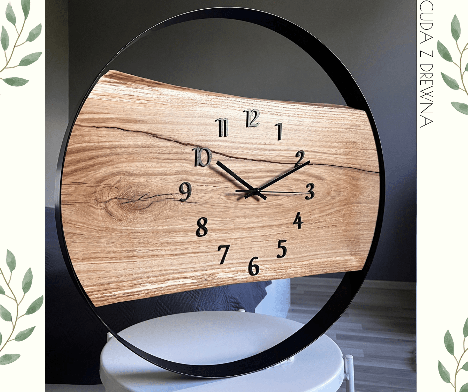 Drewniany-zegar-czarne-cyfry-obręcz-loft