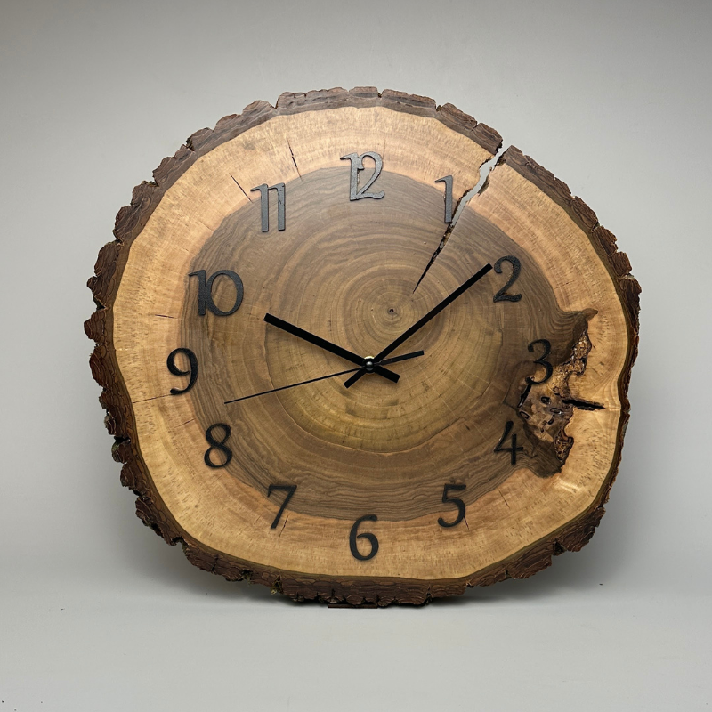 zegar-drewniany-orzech-wloski